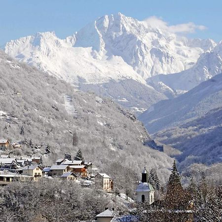 Joli Appartement Renove Avec Terrasse Brides-les-Bains Luaran gambar