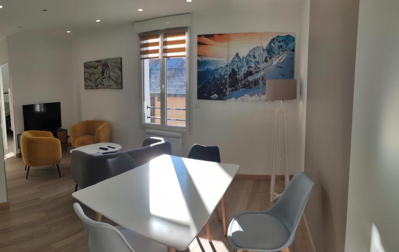 Joli Appartement Renove Avec Terrasse Brides-les-Bains Luaran gambar